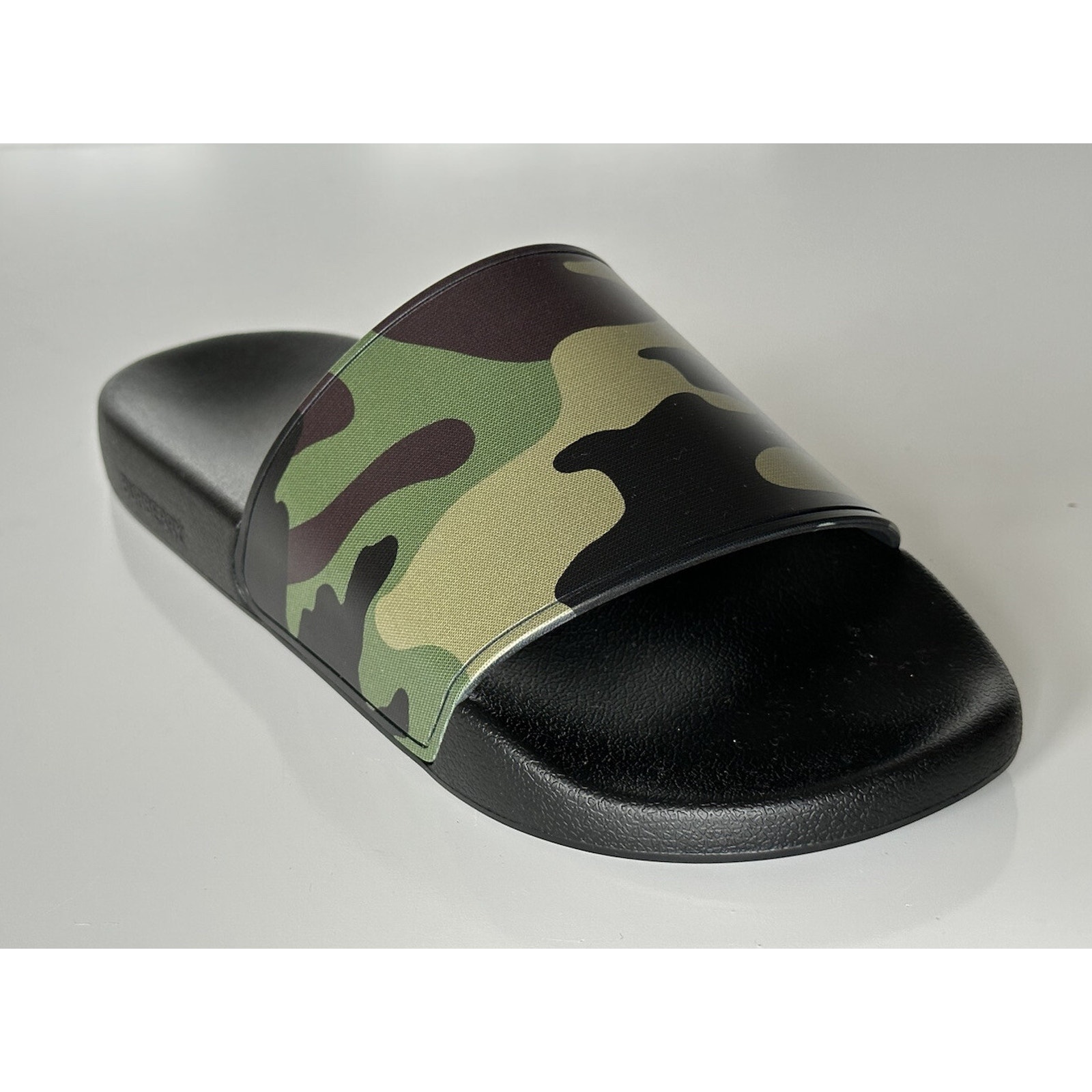 Burberry Camouflage Green Slides Sandals 10 Us (43 Euro) 8042712 Nib $370